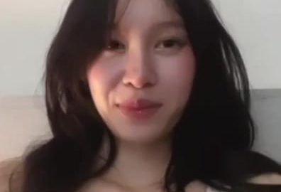 คลิปหลุด สาวไซด์ไลน์ตัวท็อปคอลเสียว ยั่วเย็ดเปิดเต้านมคุยเรื่อง 18+ หาค่าขนม