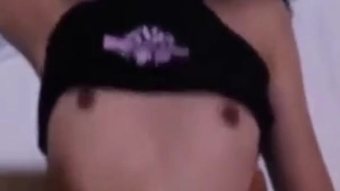 คลิปหลุดทางบ้าน ดาวtiktokผัวปล่อยคลิปอย่างเสียวน้องขิมโดนซอยหีครางลั่นห้องเอามาอวดกลุ่มลับ